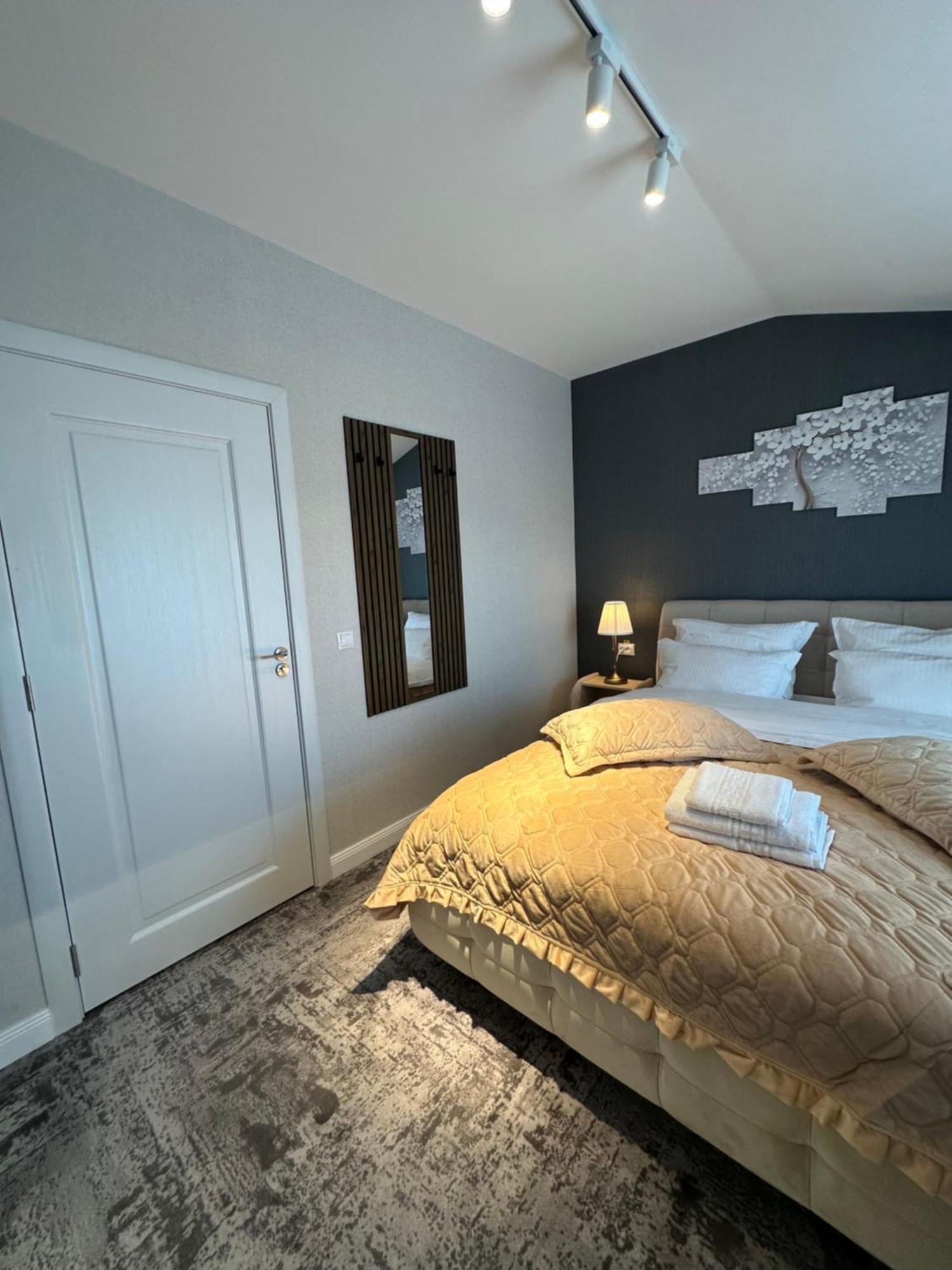 Complex Rediu 54 Luxury Apartaments Iasi Exterior foto